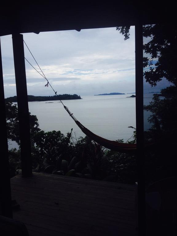 Howlers Bay Hotel โบกา ชิกา ภายนอก รูปภาพ