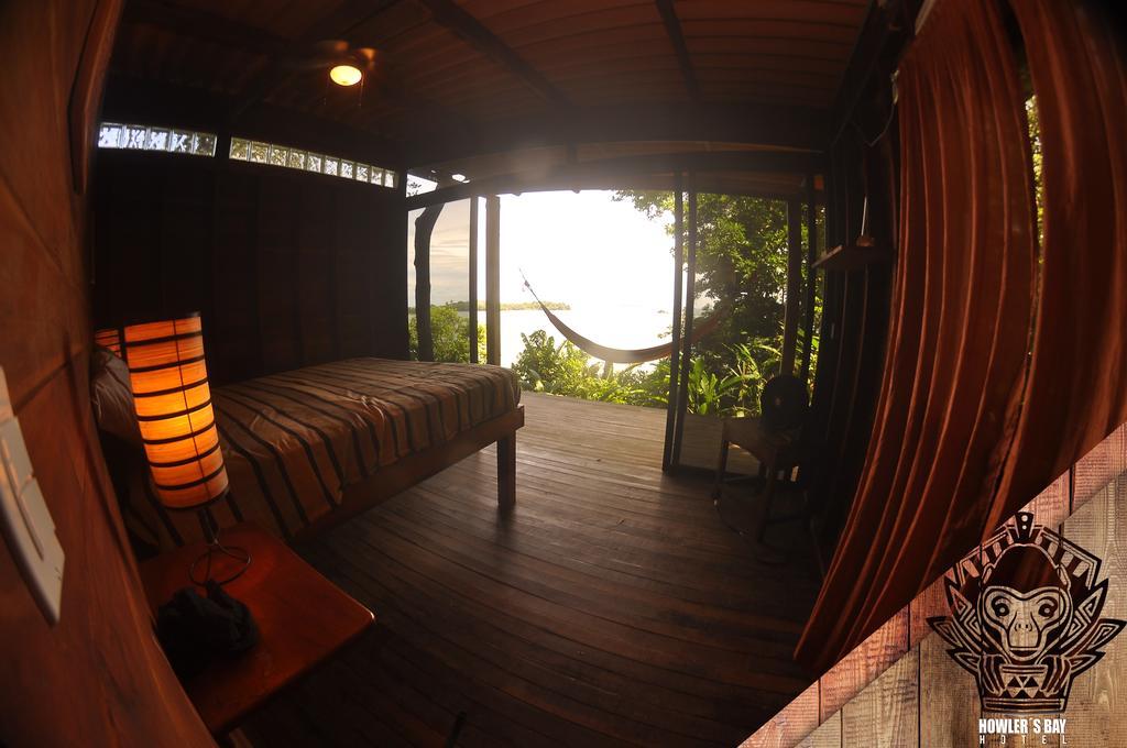 Howlers Bay Hotel โบกา ชิกา ภายนอก รูปภาพ